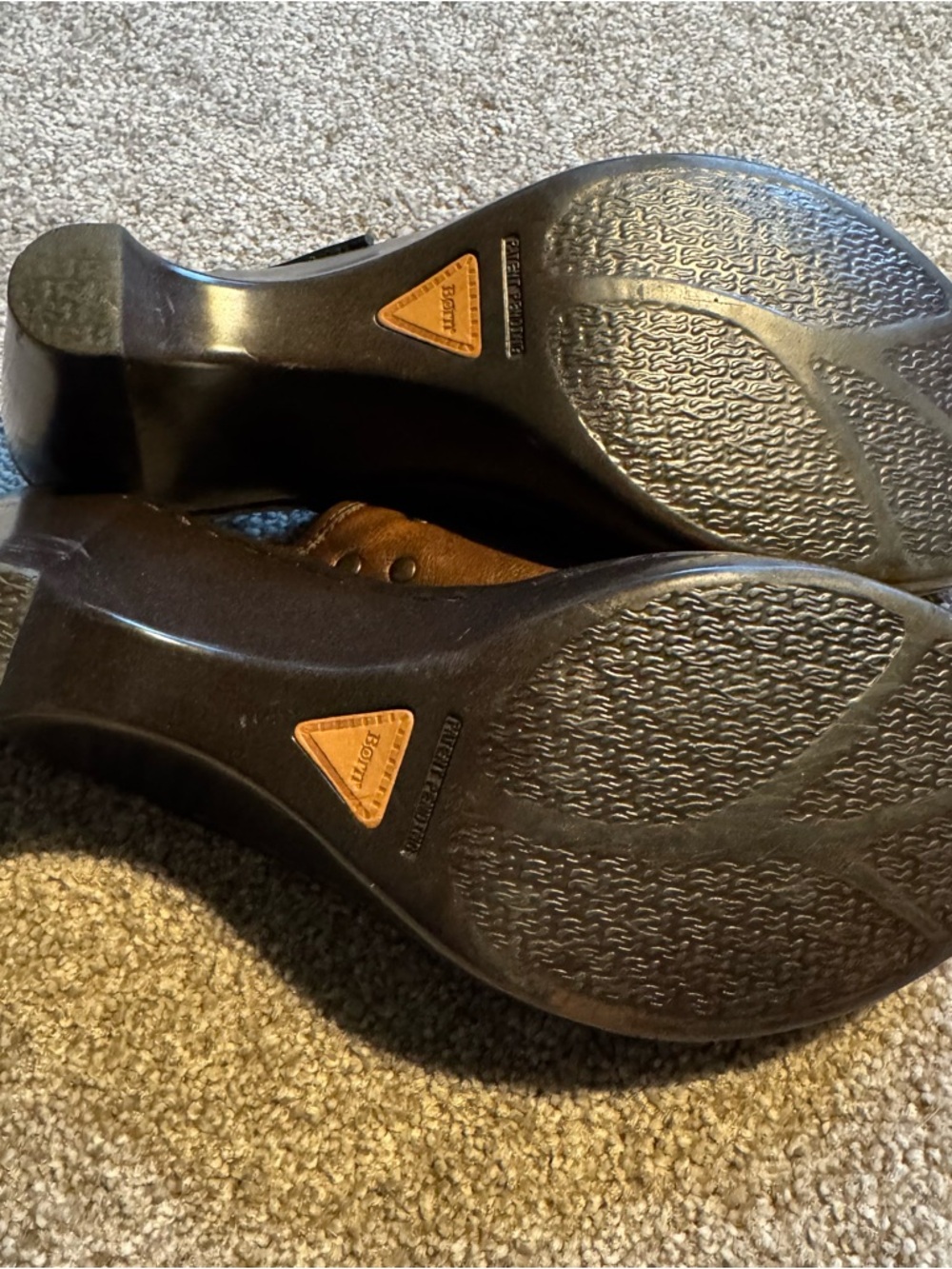 Born Clog Mule with a Heel in a Rich Brown Size 9 - Business Casual, Cottagecore - Picture 12 of 15